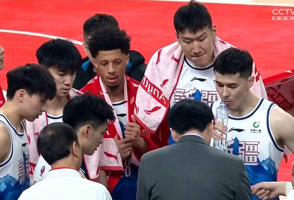 开云体育官网-西藏男篮努力奋斗，主场力克对手全面发力
